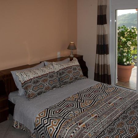 D & K Guest House Makrirrákhi 外观 照片